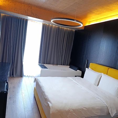 Toka Hotel Restaurant Udenisht المظهر الخارجي الصورة