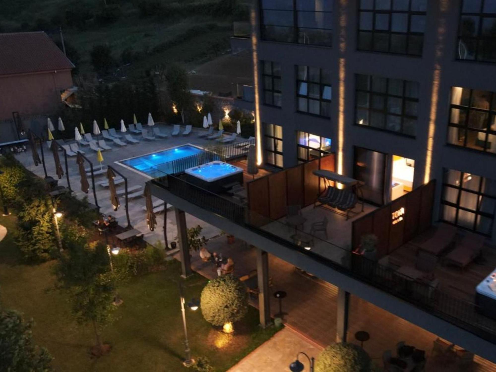 Toka Hotel Restaurant Udenisht المظهر الخارجي الصورة