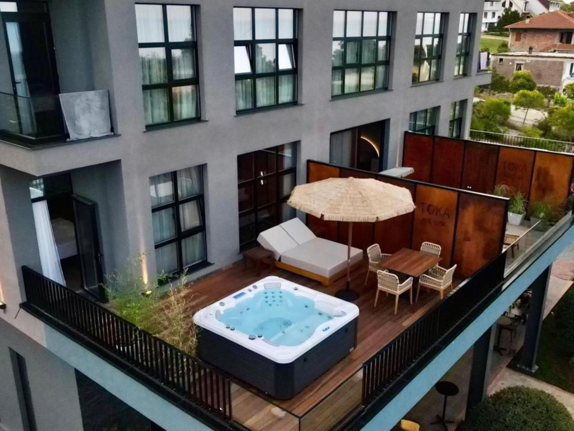 Toka Hotel Restaurant Udenisht المظهر الخارجي الصورة