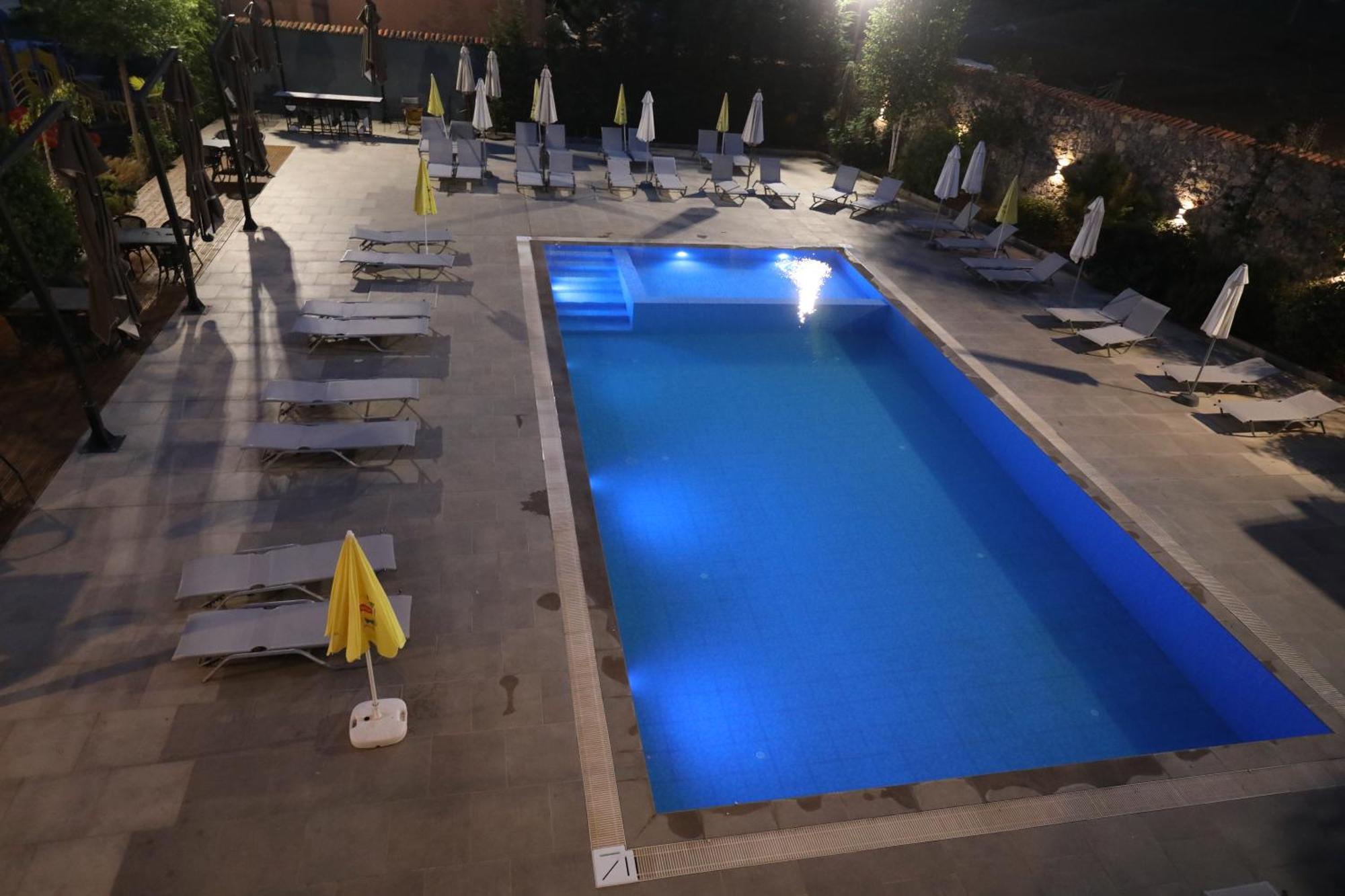 Toka Hotel Restaurant Udenisht المظهر الخارجي الصورة