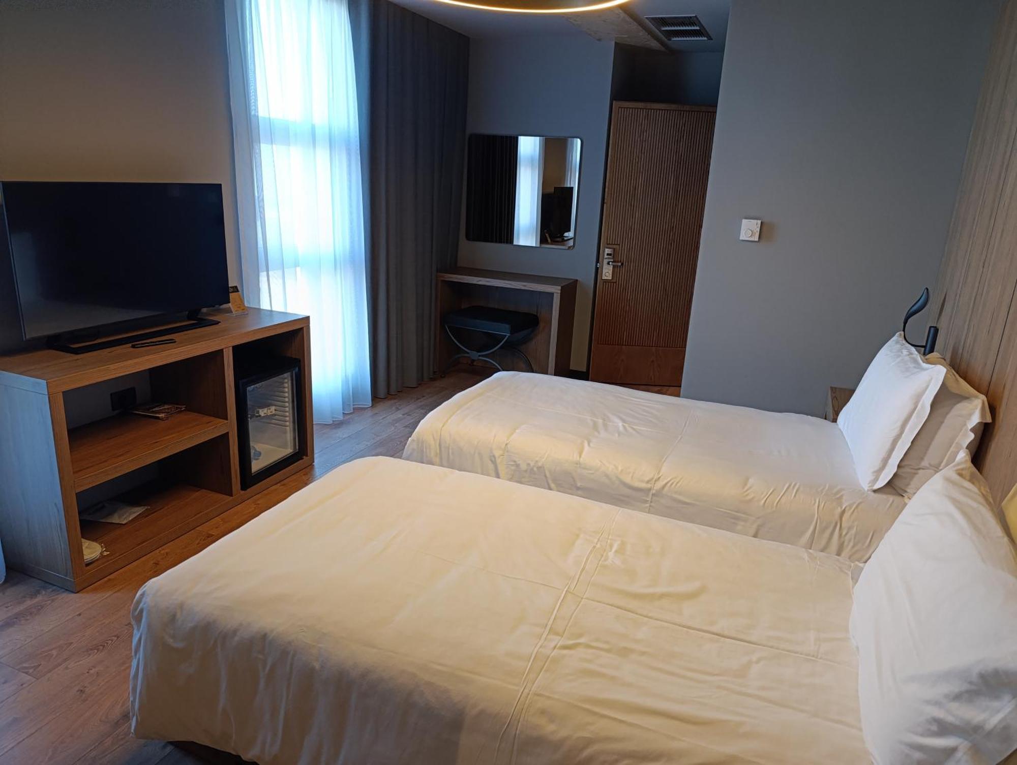 Toka Hotel Restaurant Udenisht المظهر الخارجي الصورة