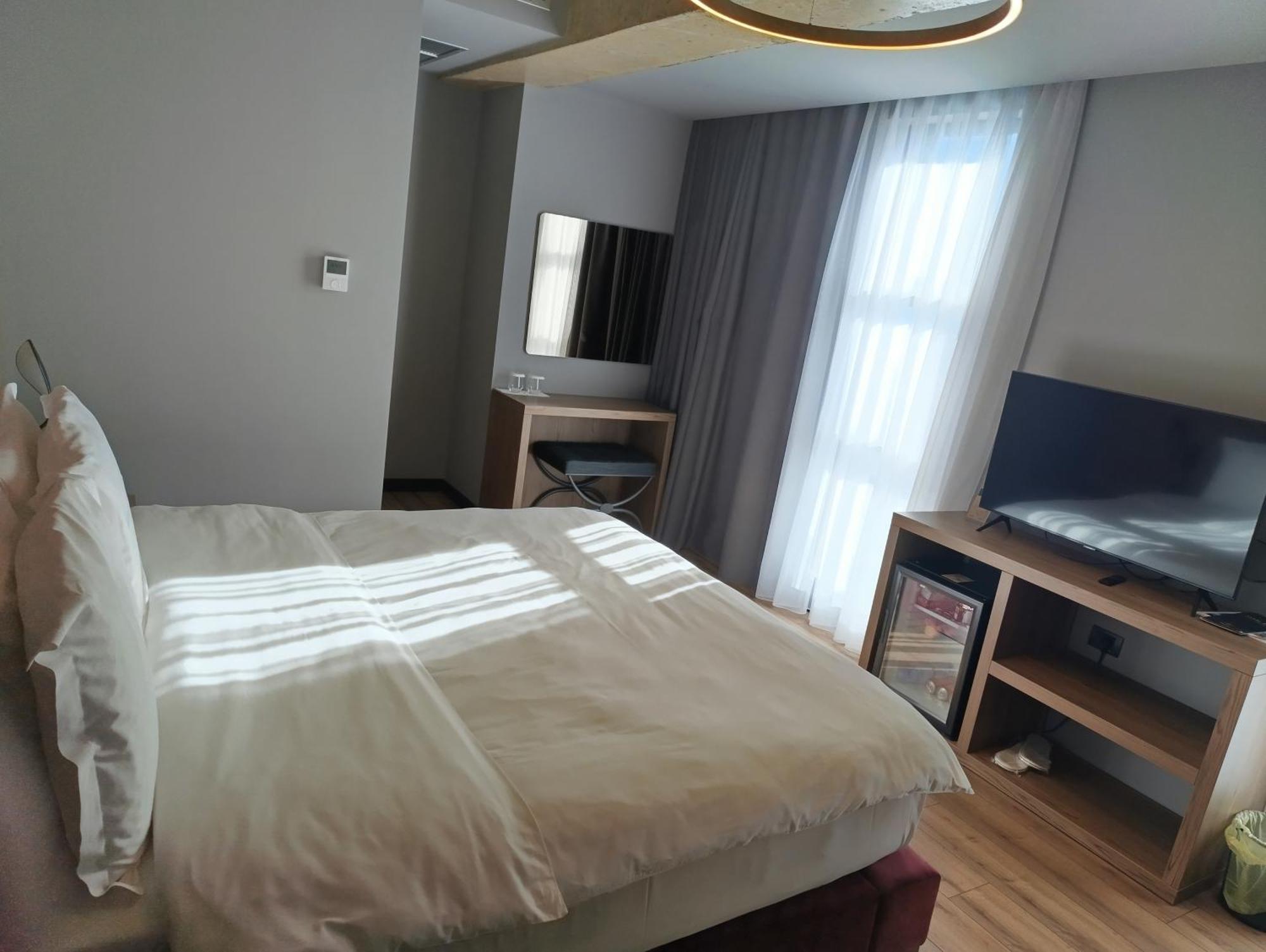 Toka Hotel Restaurant Udenisht المظهر الخارجي الصورة