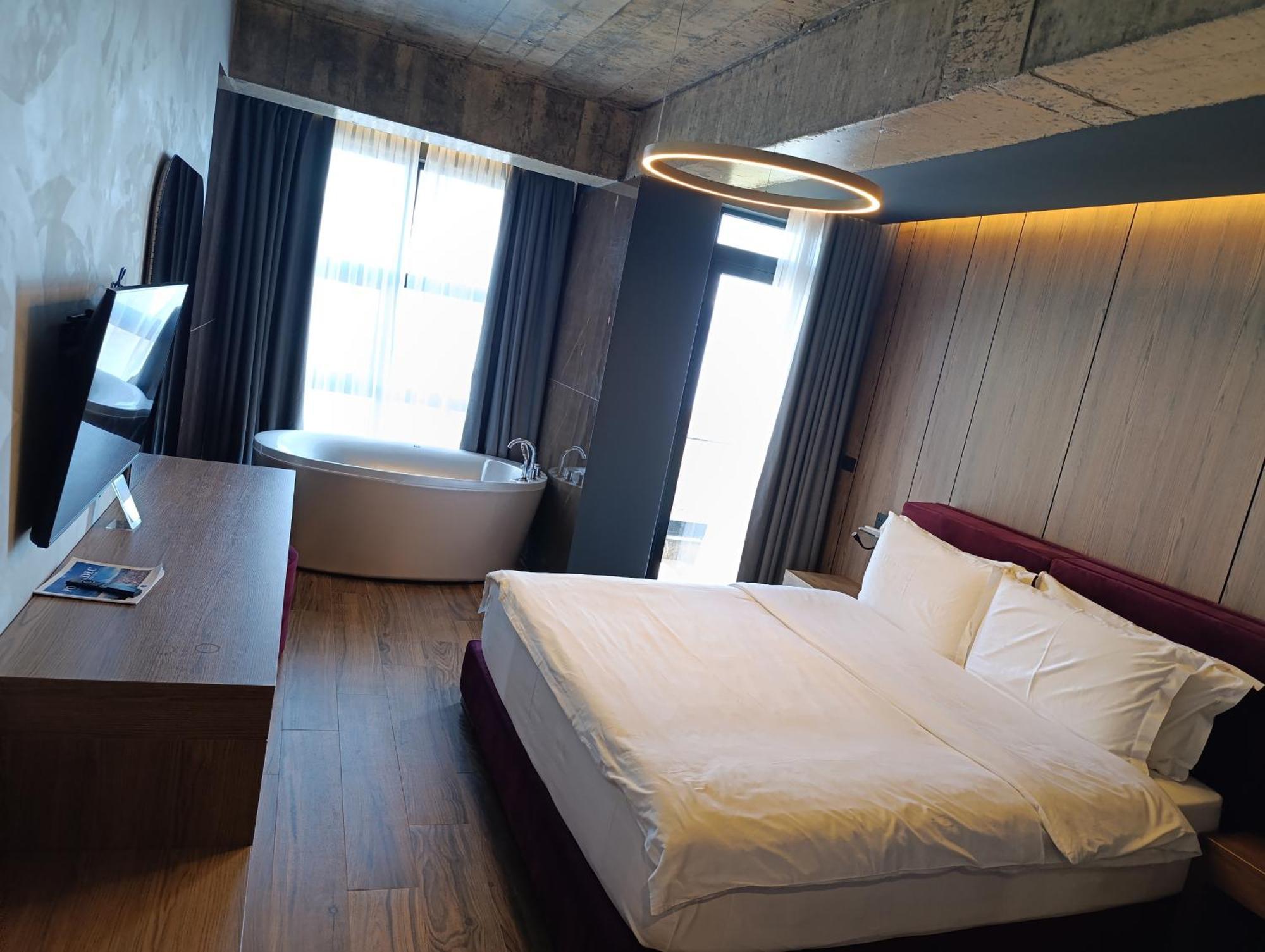 Toka Hotel Restaurant Udenisht المظهر الخارجي الصورة