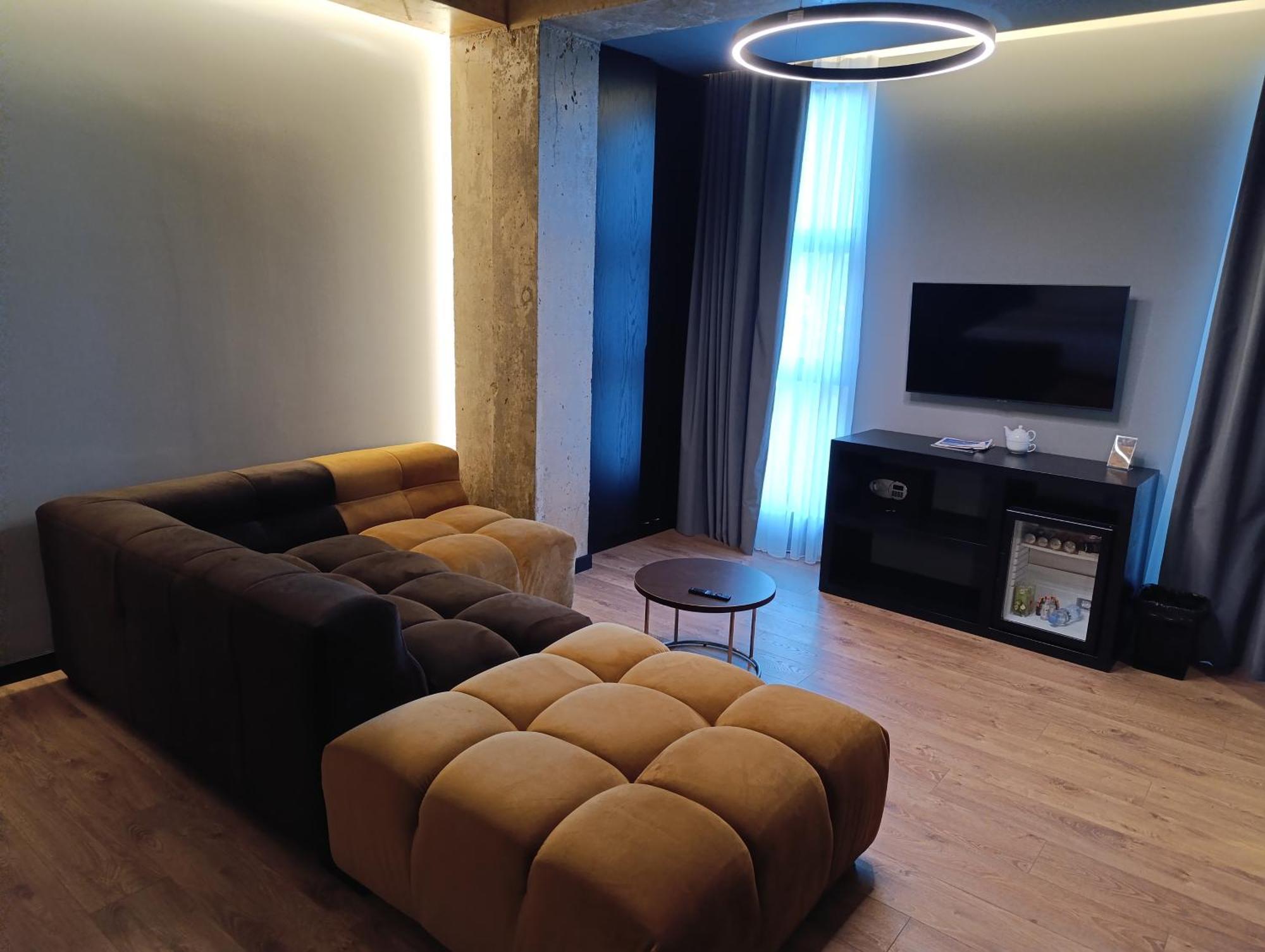 Toka Hotel Restaurant Udenisht المظهر الخارجي الصورة